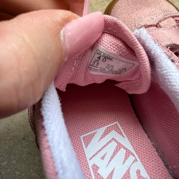 Vans Old Skool V Heart Sneakers - Toddler - Picture 4 of 9